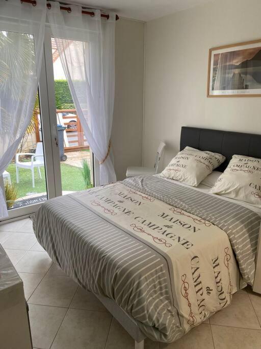 Chambre Avec Entree Independante Situation Ideale Serris Ngoại thất bức ảnh